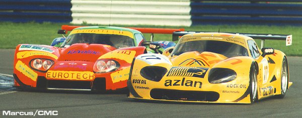 The two fastest LM600s duel at Silverstone
